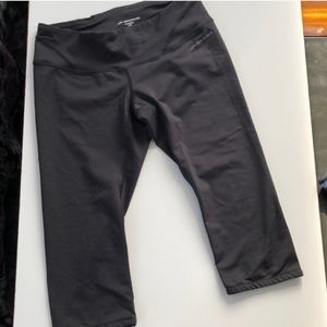 LG- Brooks cropped leggings